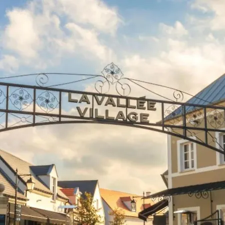A Deux Pas De La Magie - Ideal Disneyland & Paris Bussy-Saint-Georges Exterior photo
